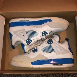 Jordan Military Blue 4s. Size 6Y